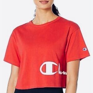 Champion wrap script crewneck red
Crop Top T Shirt size medium